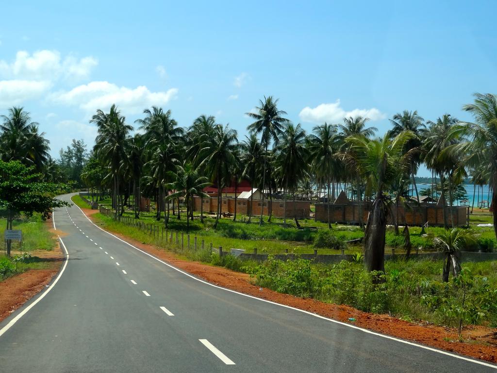 Serumpun Padi Emas Resort Teluk Bakau Buitenkant foto