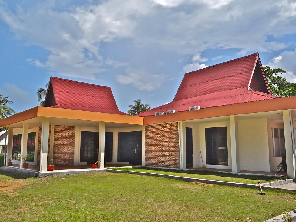 Serumpun Padi Emas Resort Teluk Bakau Buitenkant foto