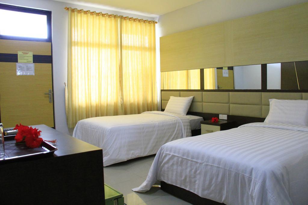 Serumpun Padi Emas Resort Teluk Bakau Buitenkant foto